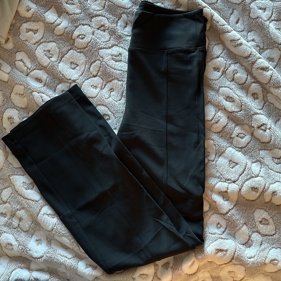 Athleta Delaney straight leg pant. Size Small. New. Never worn - Picture 4 of 4